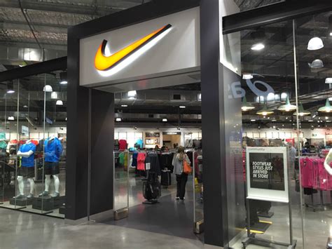 Nike outlet 桃園